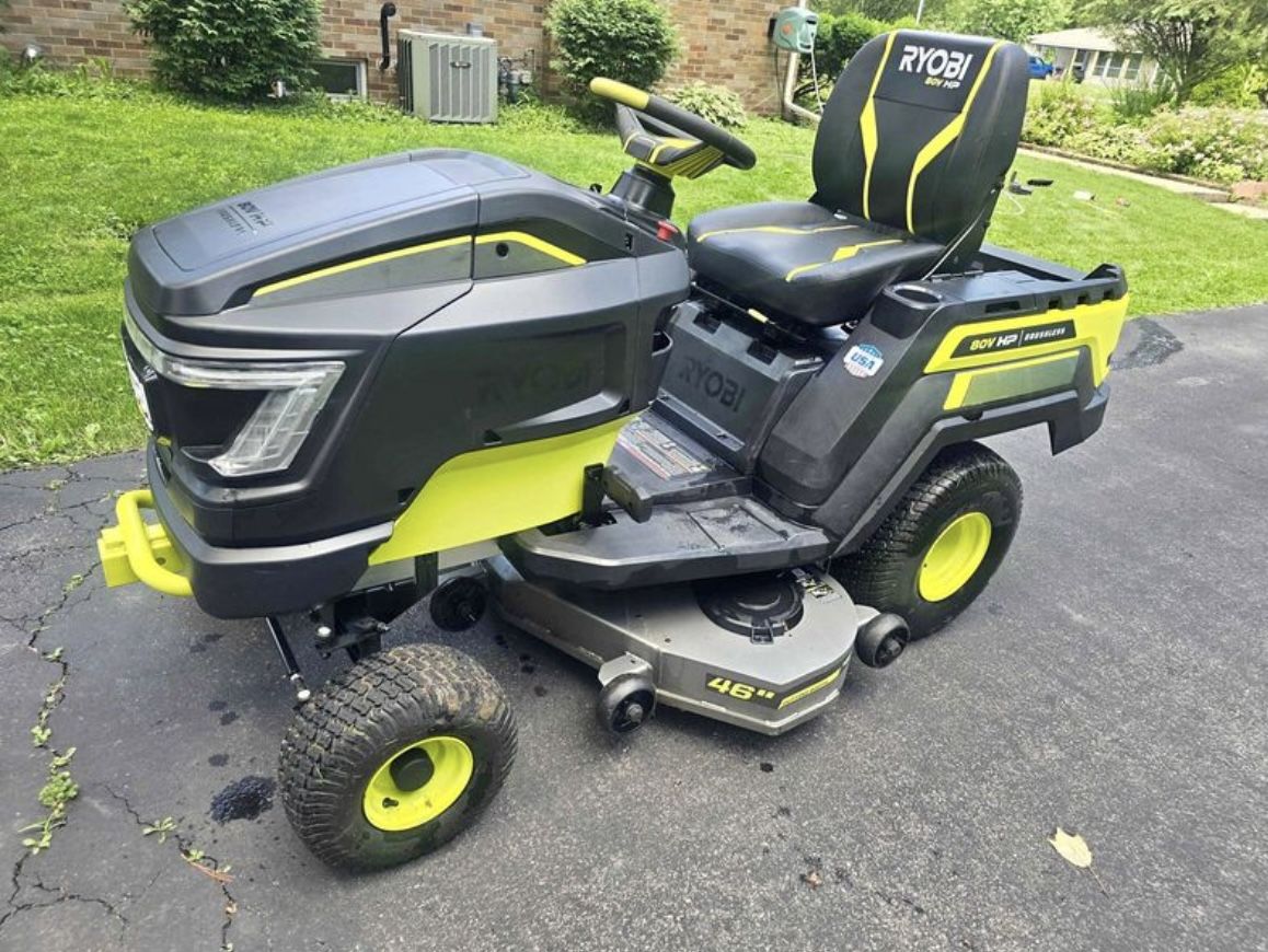 RYOBI 80V HP Brushless 42 in. Riding Lawn Tractor with (3) 80V 10Ah Batteries & Charger - NEW