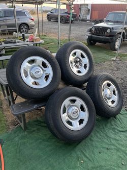 Set for Ford 265/70R17