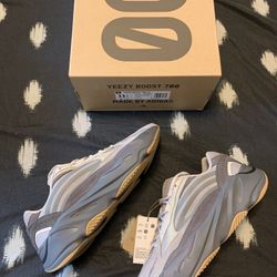 Yeezy 700 V2 Tephra New Size 11.5