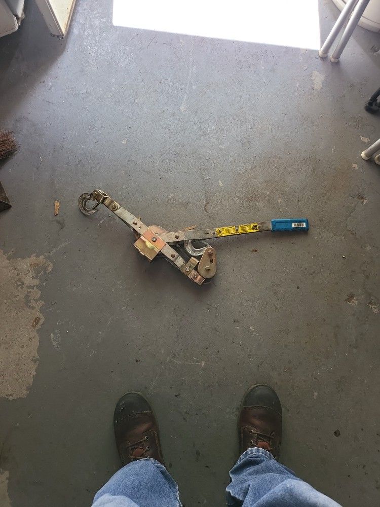 Cable Rachet Puller