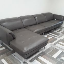 ITALIAN LEATHER 3/ PIECE SECTIONALS /  TAUPE..