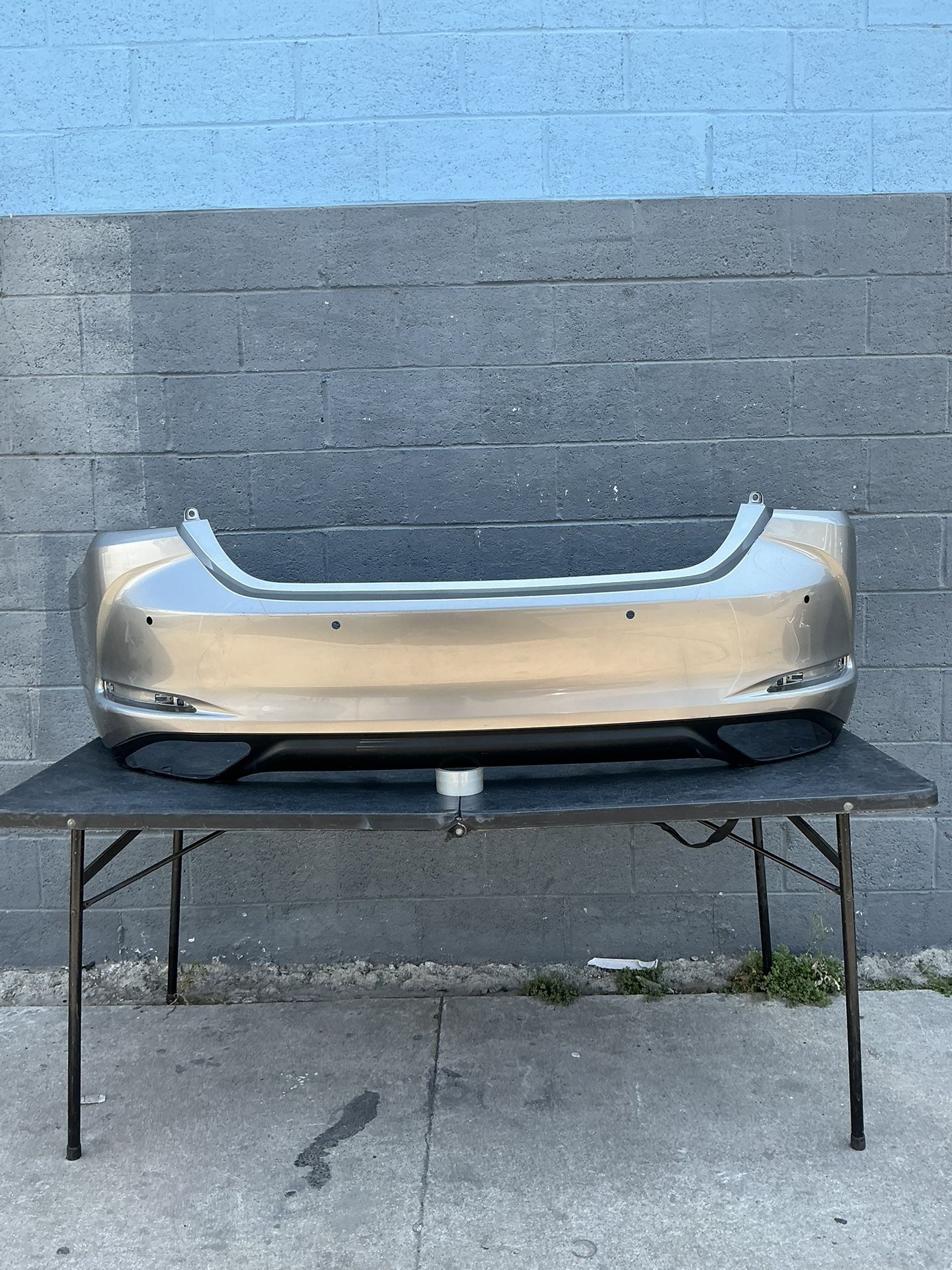 2019 - 2020 Lexus Es350 Rear Bumper Cover