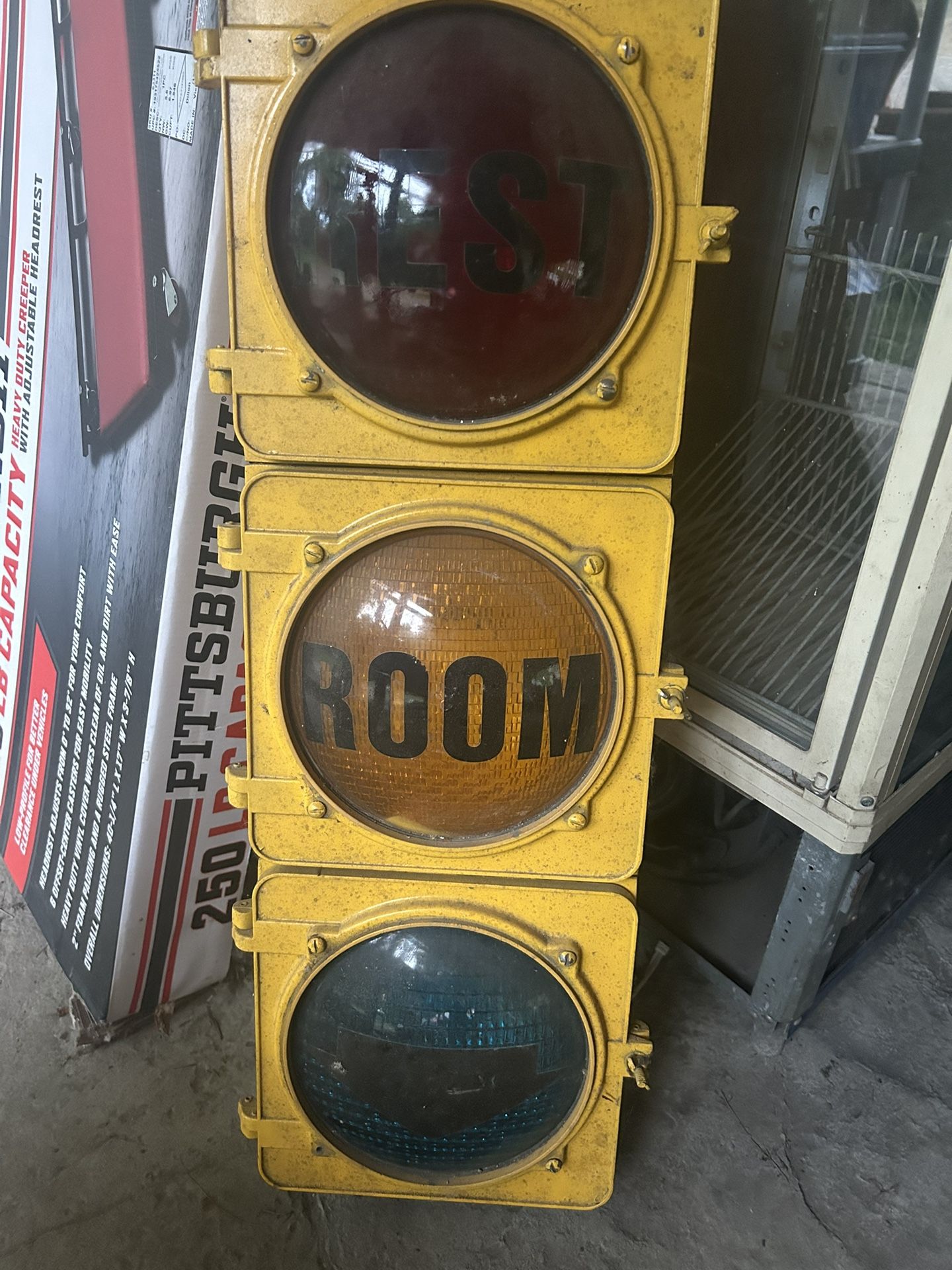 1960S Krause And Heinz Stoplight