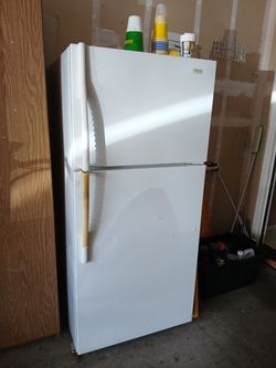 Refrigerator Maytag