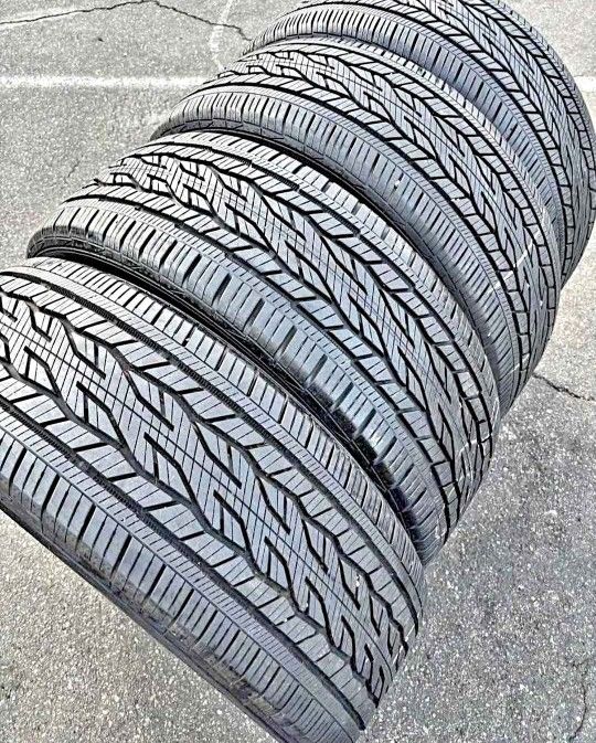 255 55 20 Tires Con 80% De Vida Las 4 De La Marca CONTINENTAL