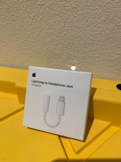 apple lighting to 3.5mm headphone jack adapter