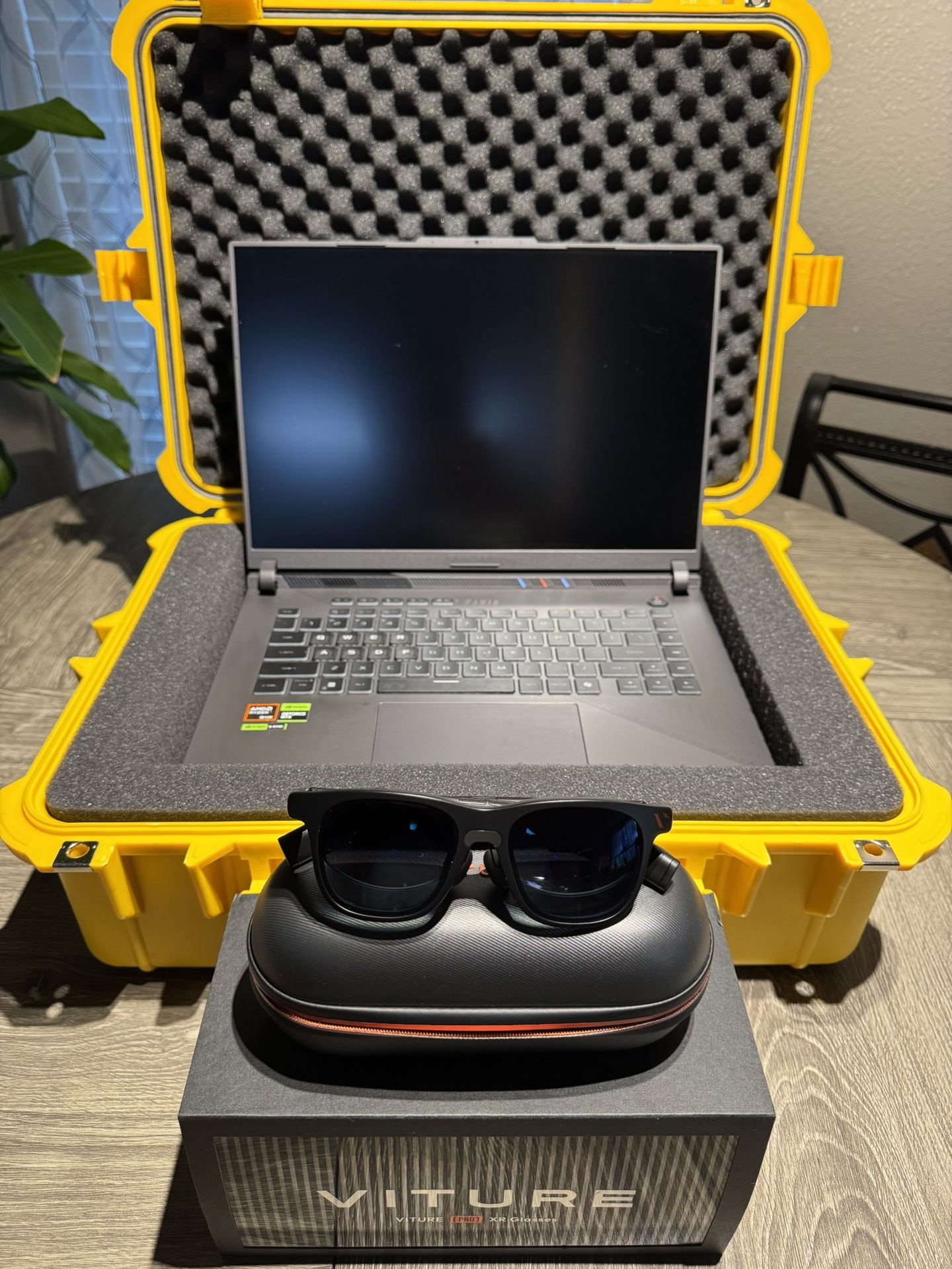 💻 ASUS ROG Strix G16 + VITURE XR/AR Glasses Combo (Barely Used – 1 Month)