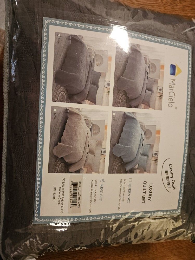 New Quilted King Bedcover