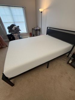 Zinus Queen mattress 10 inch gel memory foam