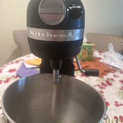 KitchenAid 6 Quart Bowl-Lift Stand Mixer