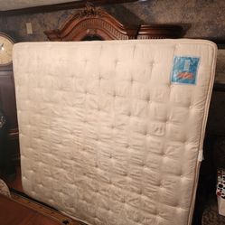 King Mattress And Two Box Springs