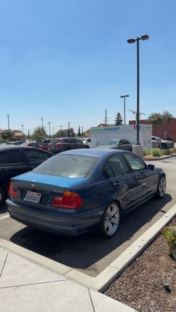 2002 BMW 325i