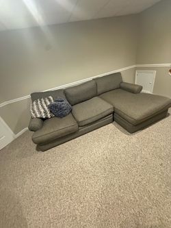Gray Chaise Sectional Sofa – Comfortable & Spacious – Great for Apartment, Basement or Family Room