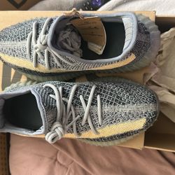 Ash Blue Yeezy 350 Boost Size 7.5