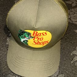 Bass Pro Shops green fishing trucker hat
