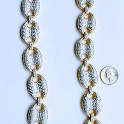 29"  Heavy GUCCI Link Chain Necklace