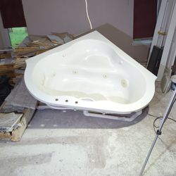 Jacuzzi Bath Tub
