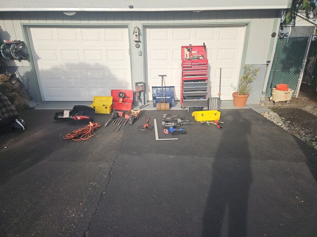 HANDYMAN TOOL SALE!