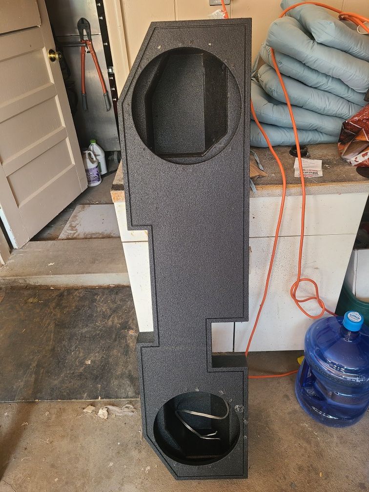 Speaker box