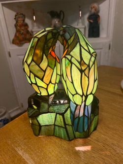 Tiffany-Style Stained Glass Lovebirds Accent Lamp