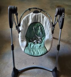 Graco Compact baby Swing