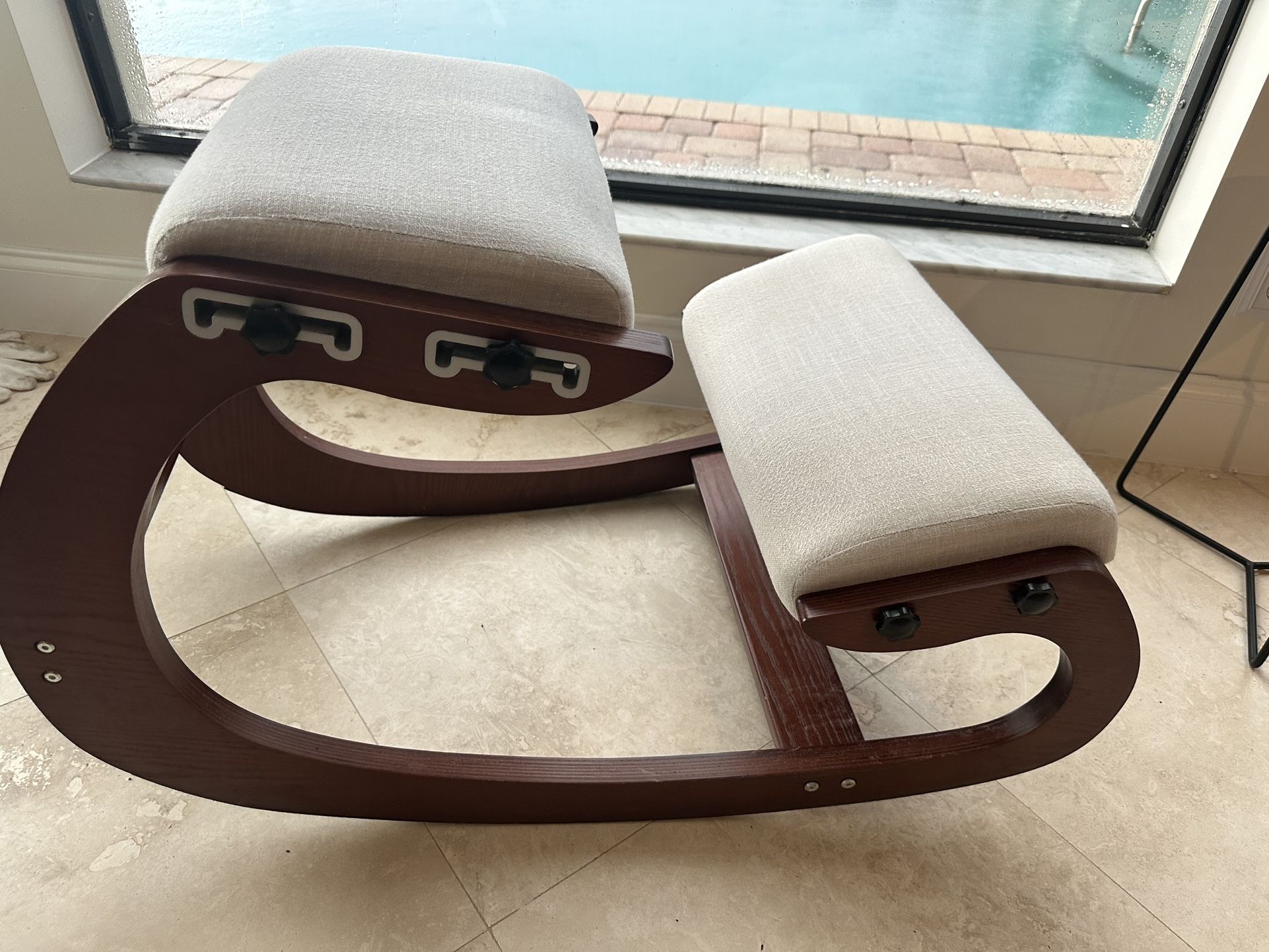 Kneeling Chair