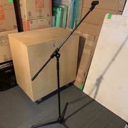 K&M Microphone Stand 