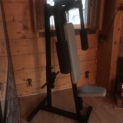 Body Solid Exercise Sports fitness Co Pec Deck Bench like new.