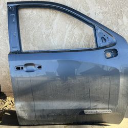 2019 GMC Sierra 1500 Front Right Door Shell Oem 2020 2021 2022 2023 2024