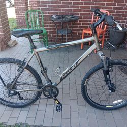 26 Inch 24 Speed Mountain Bike 