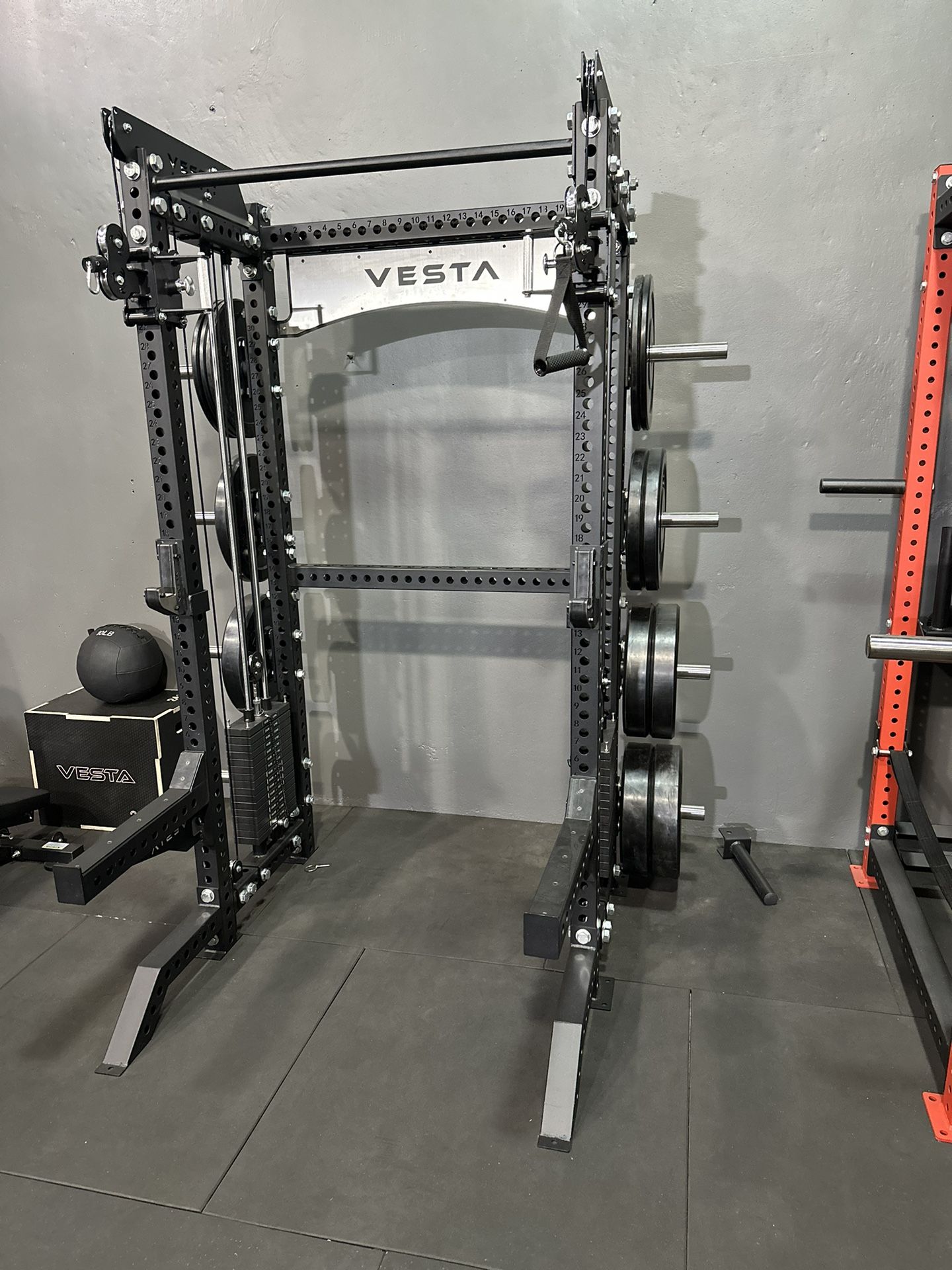 Vesta Fitness PRO SERIES Ultimate Half Rack Functional Trainer/Smith