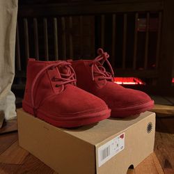 Women’s UGG® Neumel Chukka Boot - Pink Glow - Size 6 - Gently Used 