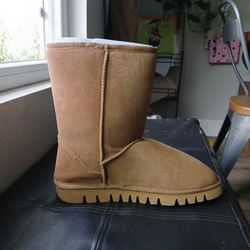 Nest Boots, 2 Pairs, Camel And Black