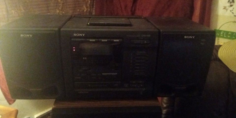 Sony Stereo System Good Condition,Radio ,CD Player Works $10.00