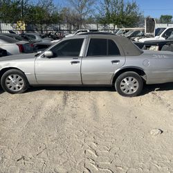 2004  Mercury Grand Marquis (FOR PARTS)