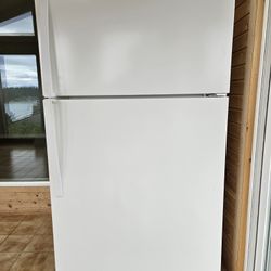 Whirlpool Refrigerator/top Freezer 