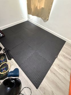 Interlocking Foam Gym Floor Mats — MOVING SALE