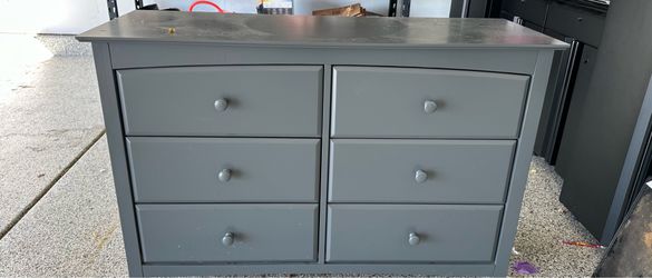 Dresser - lightly used