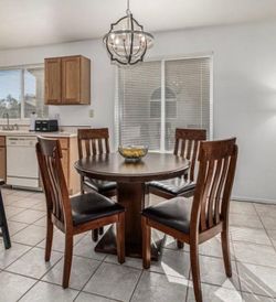 Dining set