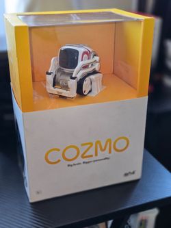 NEW Anki Cozmo Robot Toy With Cubes And Charger