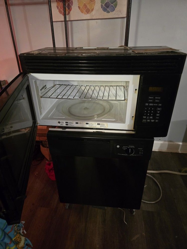 General Electric Dishwasher And Microwave