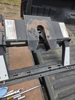 Reese 5th Wheel 16k hitch