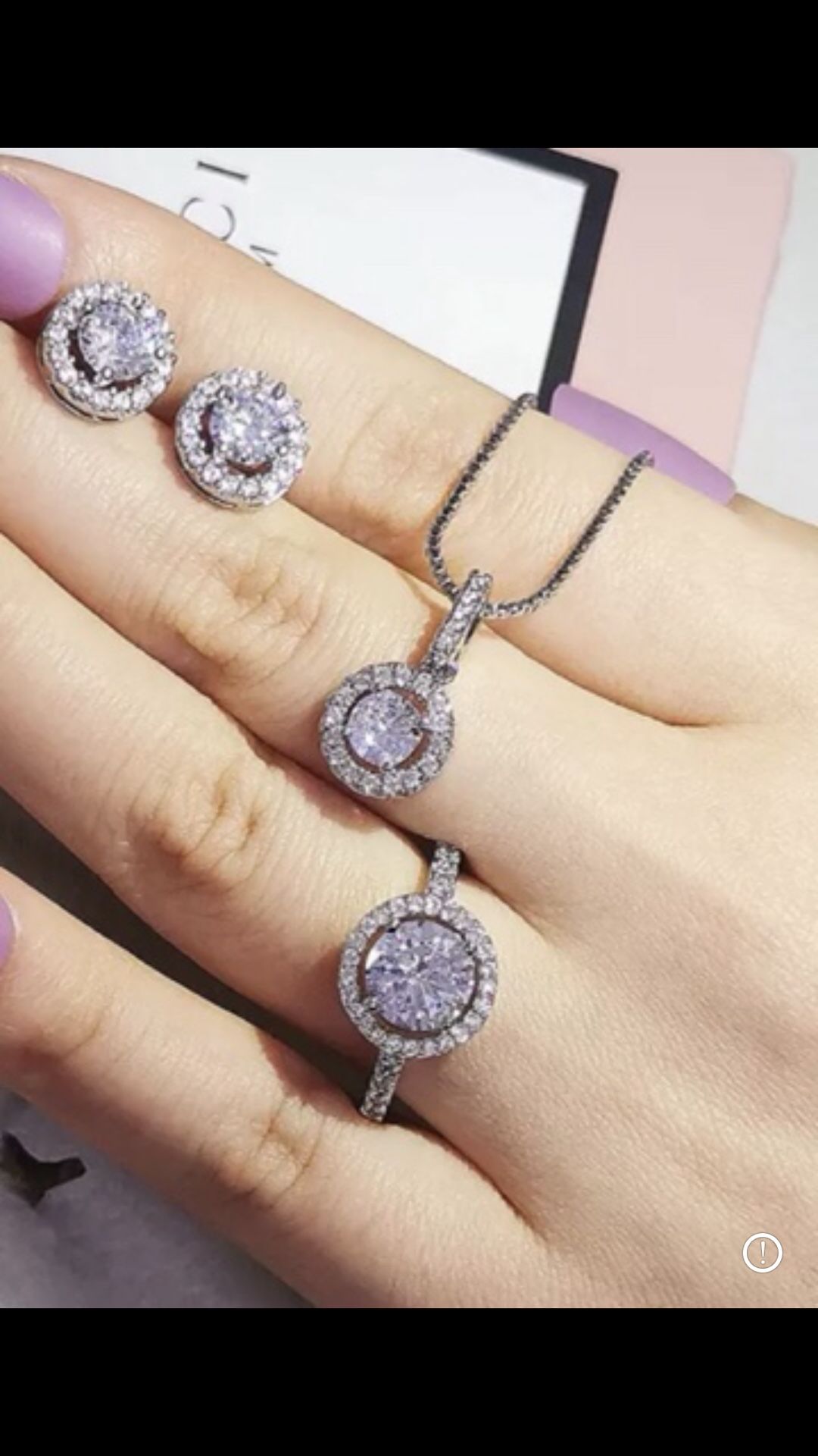 Beautiful Jewelry With Box