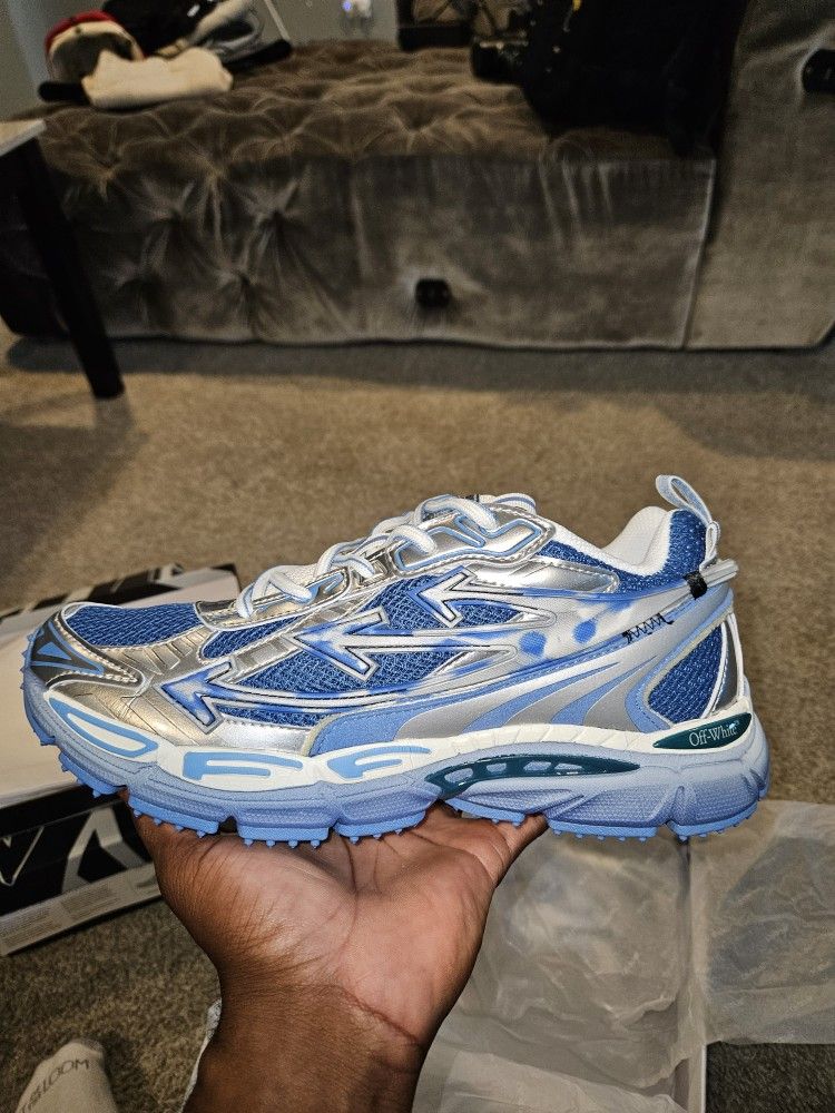 Off White Size 10