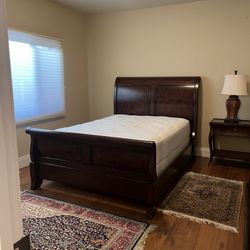 Wood Queen Size Sleigh Bed and Night Stand Set