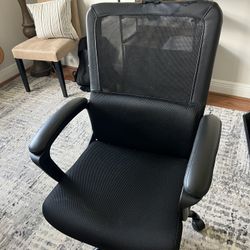 Nice Like New Office Chair $40