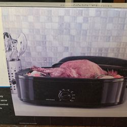 14 Quart Roaster Oven/seldom Use