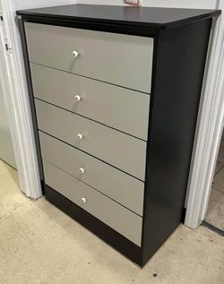 Five Drawers Dresser