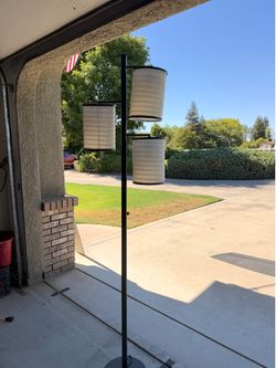 3-Light Floor Lamp / Lantern