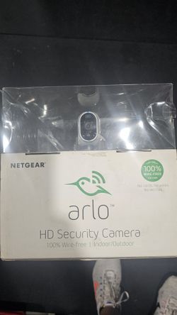 New Arlo
HD Security Camera
100% Wire-free | Indoor/Outdoor